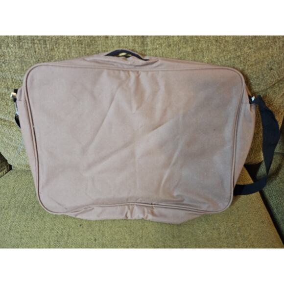 The Legend of Zelda Breath of the Wild Messenger Bag New With Tags - Picture 6 of 6